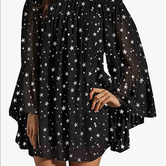 Star off the shoulder dress - Picture 2 of 3